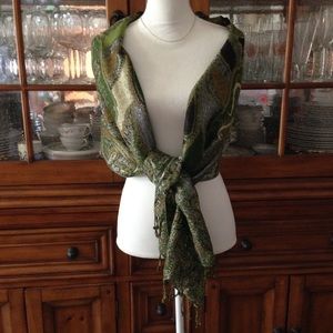 Green sparkle wrap